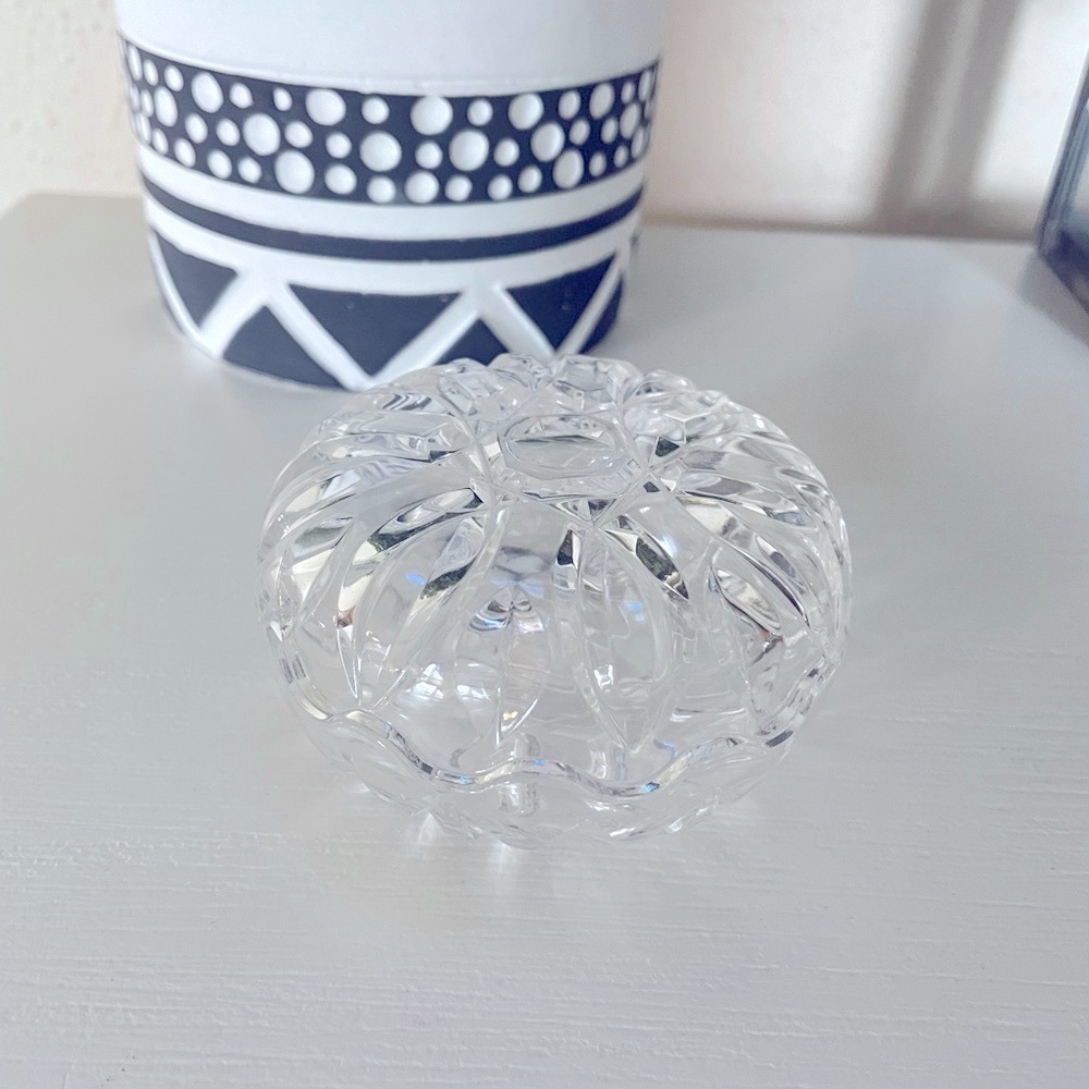 Vintage Royal Crystal Rock Italy "Little Box" Trinket Jewelry Container 3.5x1.5